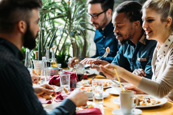 Mit Kollegen nachhaltig kochen und essen